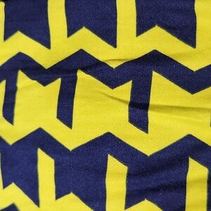 LULAROE LLR OS Patterned Buttery Soft Legging One Size